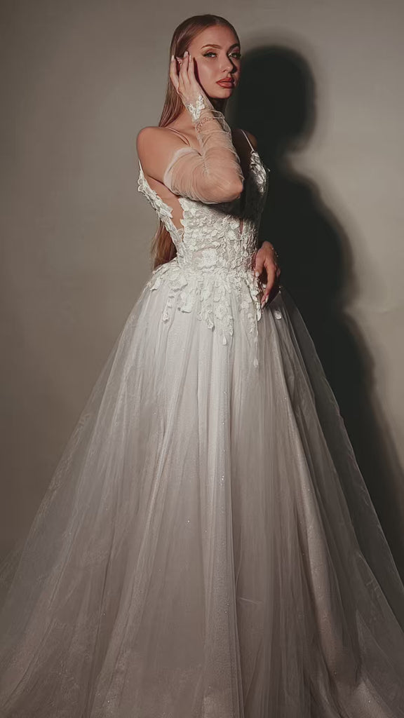 Rosalie Bloom z rękawem